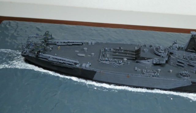 Schlachtschiff USS Iowa (1/700)