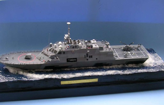 Fregatte USS Fort Worth (1/350)
