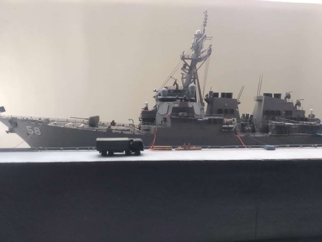 Lenkwaffenzerstörer USS Laboon (1/350)