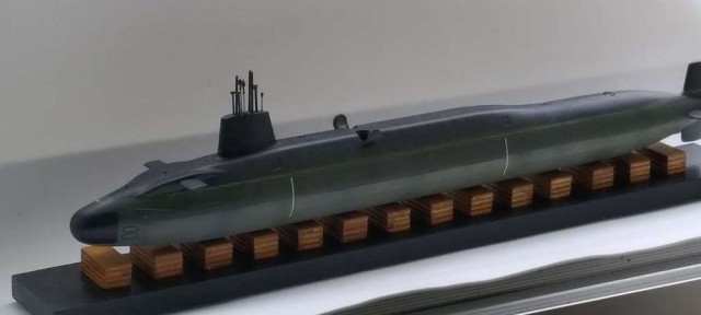 U-Boot mit ballistischen Raketen USS Victorious (1/350)