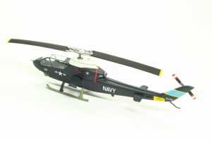 Kampfhubschrauber Bell AH-1G Huey Cobra (1/144)