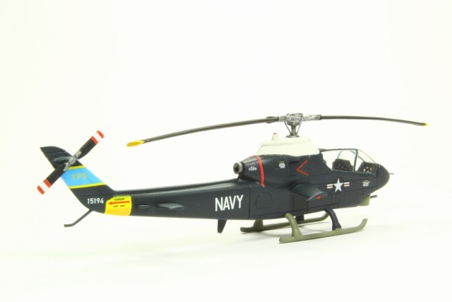 Kampfhubschrauber Bell AH-1G Huey Cobra (1/144)