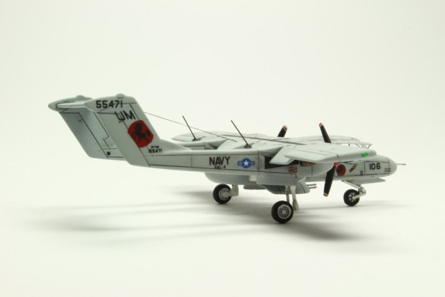 Leichtes Angriffsflugzeug Rockwell OV-10A Bronco (1/144)