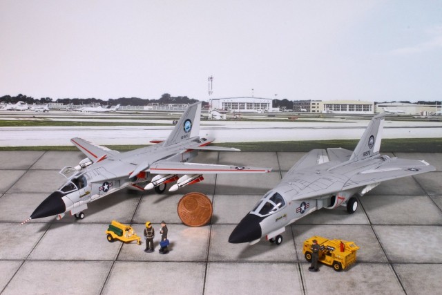 Jagdflugzeug General Dynamics–Grumman F-111B (1/144)