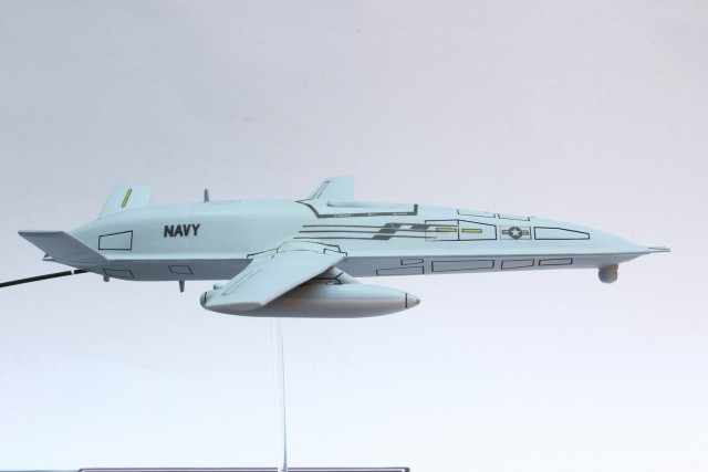 Boeing MQ-25 Stingray (1/144)