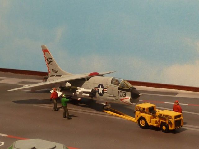 Jagdflugzeug Vought F-8K Crusader (1/144)