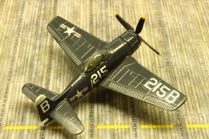 Jagdflugzeug Grumman F8F-1 Bearcat (1/144)