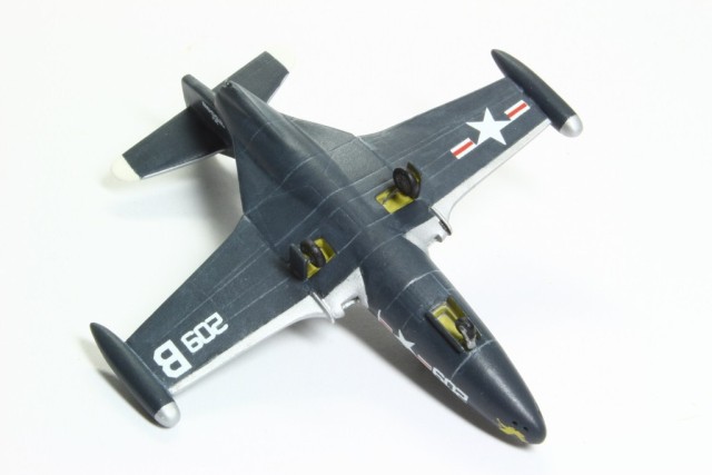 Jagdbomber F9F-5 Panther (1/144)
