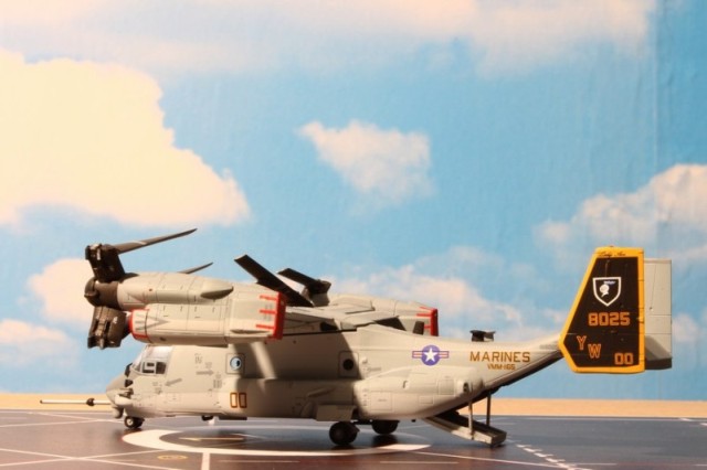 Bell-Boeing MV-22B Osprey (1/144)