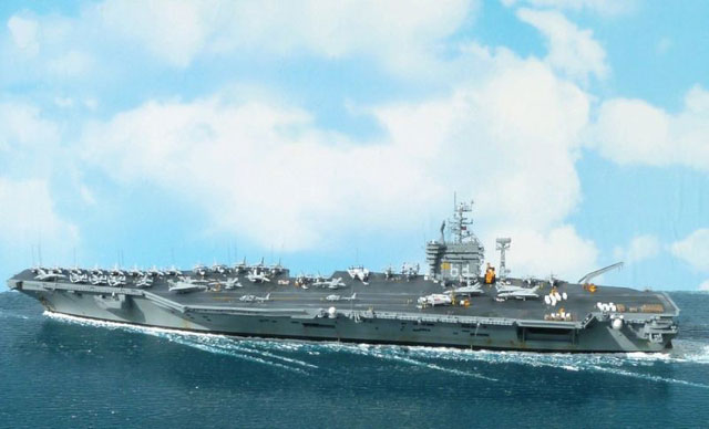 Flugzeugträger USS Nimitz (1/700)