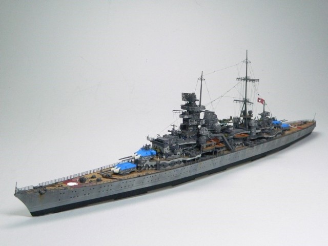 Schwerer Kreuzer Prinz Eugen (1/700)