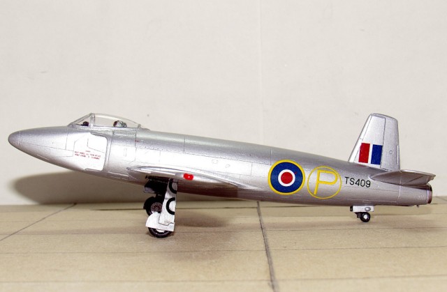 Jagdflugzeug Supermarine Attacker (1/72)