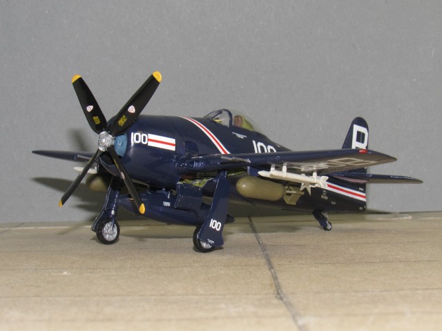 Jagdflugzeug Grumman F8F-1B Bearcat (1/72)