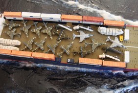 Hilfsflugzeugträger Atlantic Conveyor (1/700)