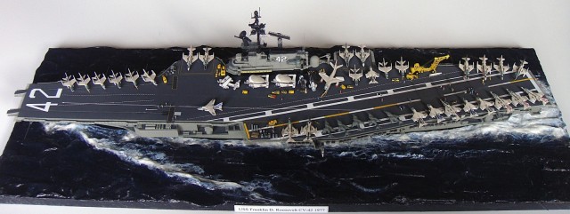 Flugzeugträger USS Franklin D. Roosevelt (1/700)