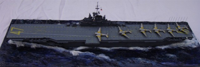 Flugzeugträger USS Philippine Sea (1/700)