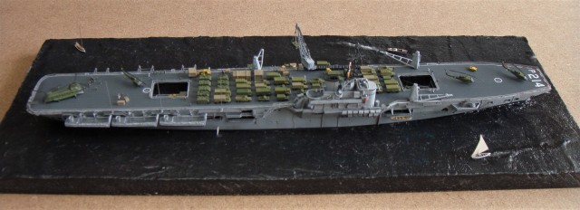 Truppentransporter HMAS Sydney (1/700)