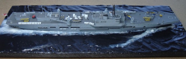 Werkstattschiff HMS Triumph (1/700)