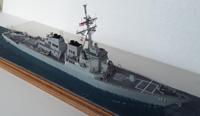 Lenkwaffenzerstörer USS Arleigh Burke (1/350)