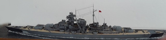 Schlachtschiff Bismarck (1/350)