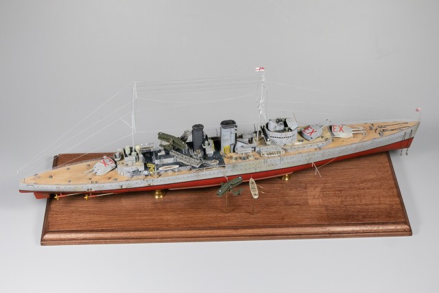 Schwerer Kreuzer HMS Exeter (1/350