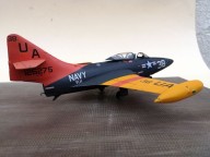 Drohnenkontrollflugzeug Grumman F9F-5KD Panther (1/48)