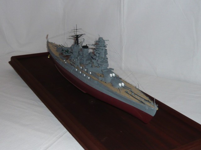 Schlachtschiff Mutsu (1/350)