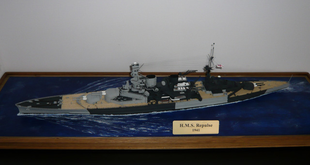 Schlachtkreuzer HMS Repulse (1/350)