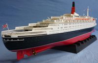 RMS Queen Elizabeth 2 in 1/450 von Steffen Franke