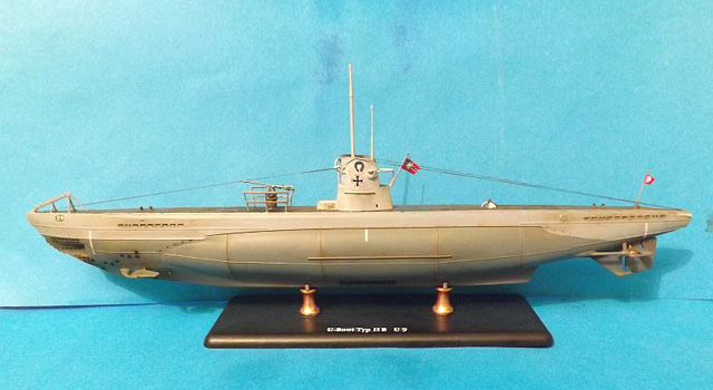 Deutsches U-Boot U 9 (1/144)