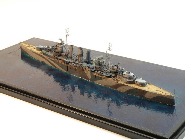 Schwerer Kreuzer HMS Sussex (1/700)