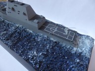 Lenkwaffenzerstörer USS Zumwalt (1/700)