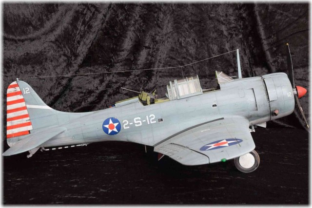 Sturzkampfbomber Douglas SDB-3 Dauntless (1/18)
