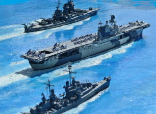 Leichter Kreuzer Oakland, Flugzeugträger Enterprise und Schlachtschiff Idaho (1/700)