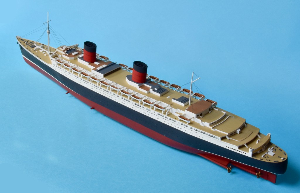 1:400 Scale British Royal Mail Steamer RMS Queen Mary Ocean Liner Paper Model m 