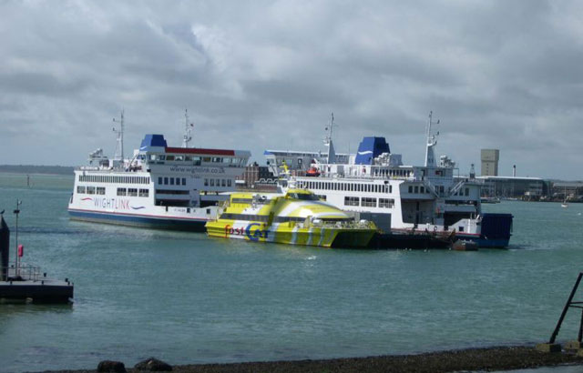 St. Helen, FastCat Shanklin und St. Cecilia