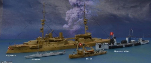 Schlachtschiff Torgud Reis, Torpedoboot Sultanhisar, Minenleger Nusret und Torpedoboot Muavenet-i Milliye (1/700)