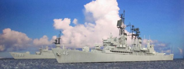 Lenkwaffenzerstörer USS Preble und Fregatte USS Pharris(1/700)