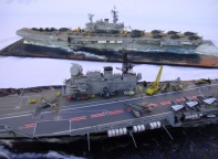 Flugzeugträger HMS Hermes 1970 und 1982 (1/700)