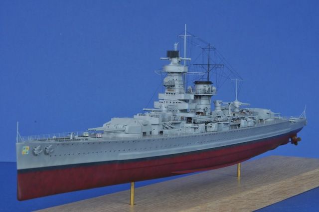 Schwerer Kreuzer (Panzerschiff) Admiral Graf Spee (1/350)