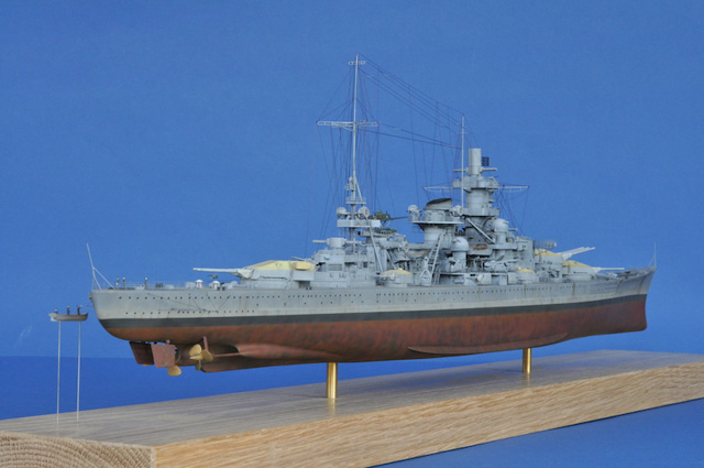 Schlachtschiff Scharnhorst (1/350)