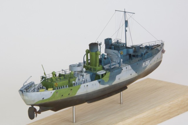 Korvette HMS Zinnia (1/350)